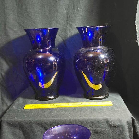 Pair Of Vintage Cobalt Blue Glass Vases 10" Tall Elegant Home Decor - Picture 1 of 6